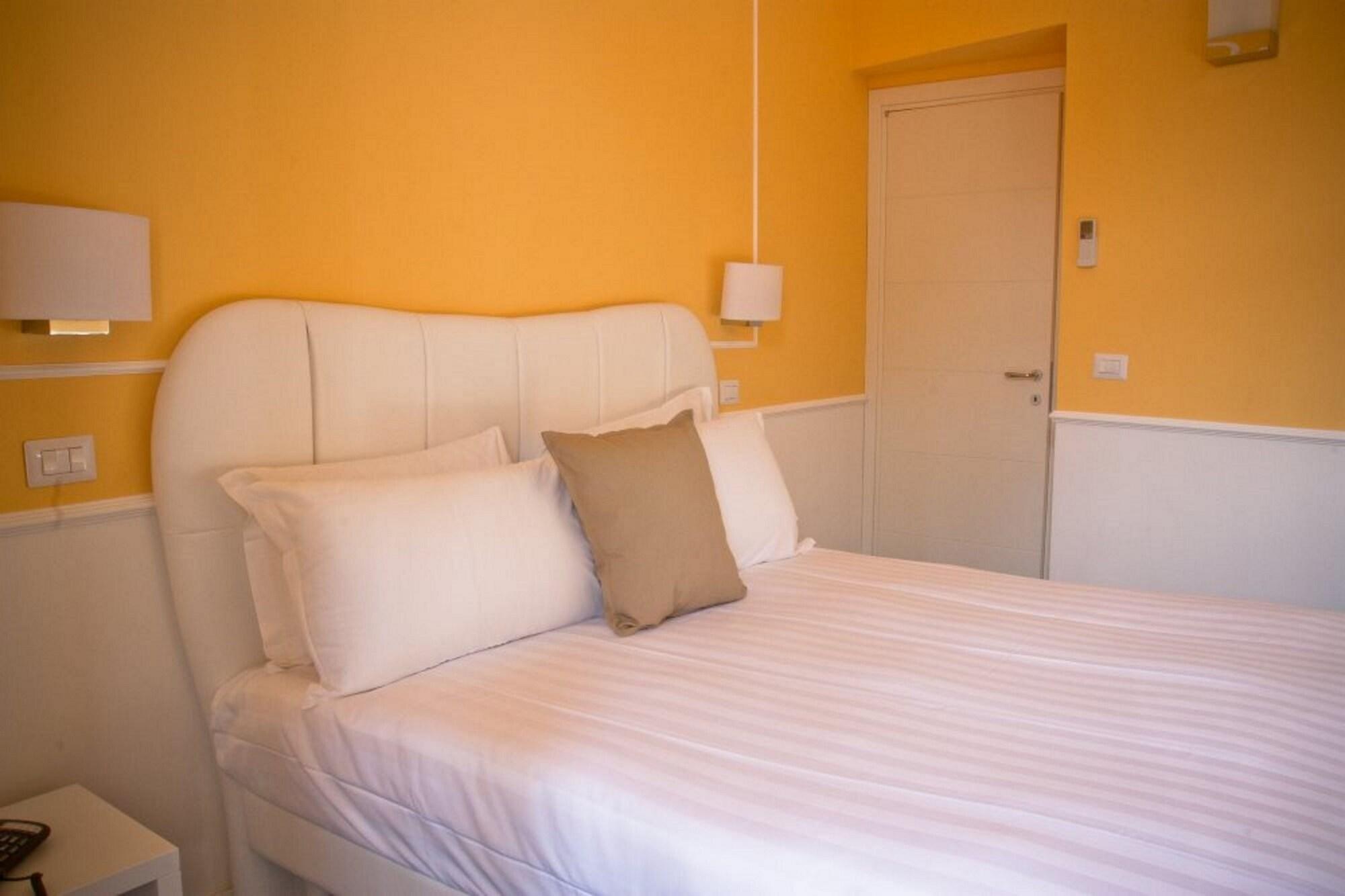 Roma Resort Trevi Extérieur photo